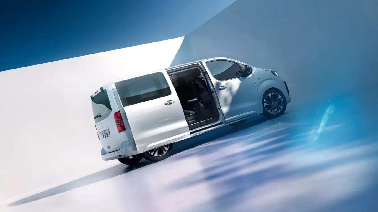Zafira Electric - φωτογραφία 1